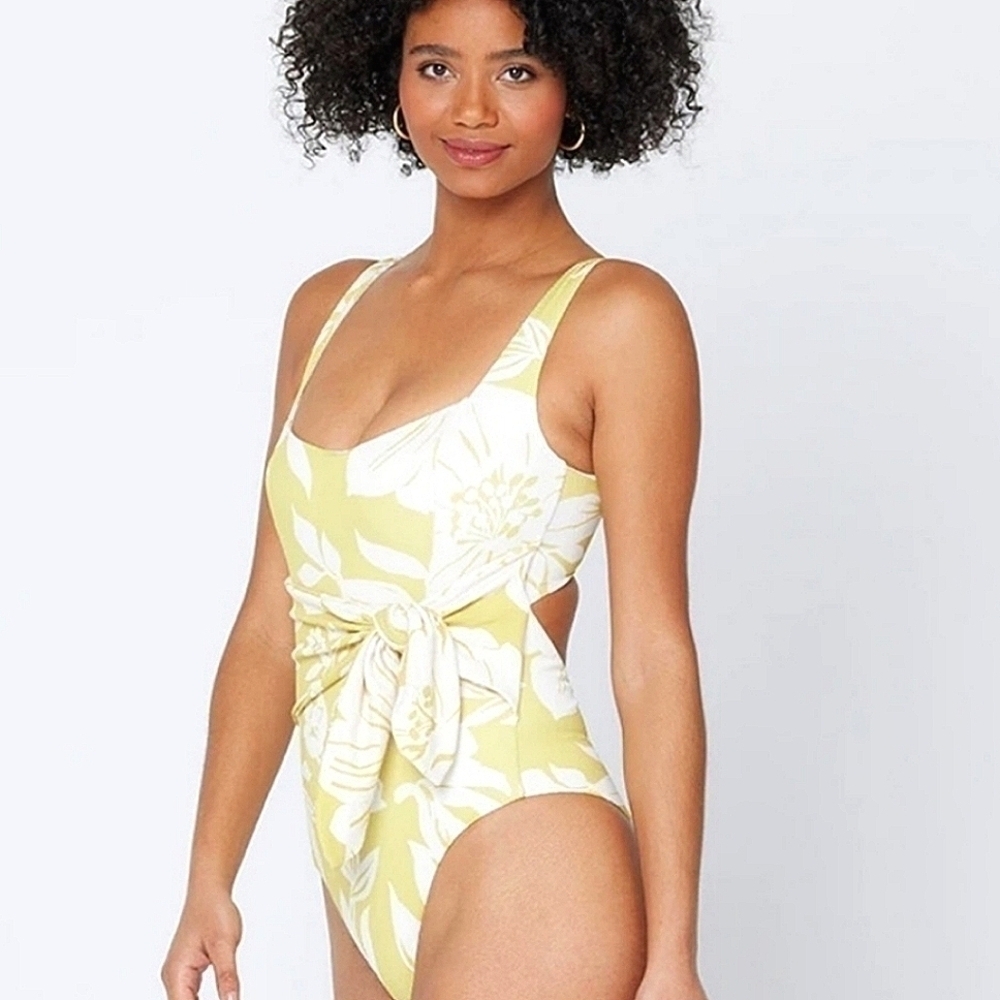 L Space Balboa one piece Havana blooms 6 NWT